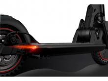 Elektrická koloběžka LENOVO Electric Scooter M2, černá