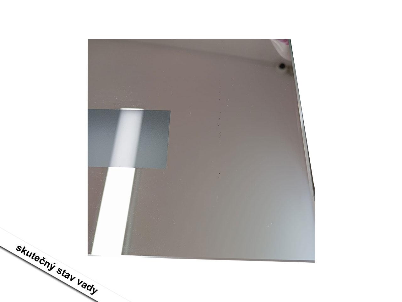 Nástěnné koupelnové zrcadlo 834-033V01, s LED osvětlením,  proti zamlžování, s dotykovým vypínačem, stříbrné, 70 x 50 x 2,7 cm